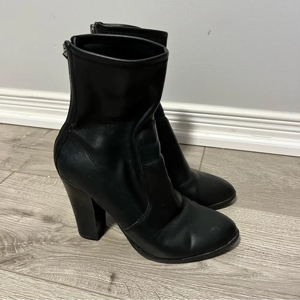 Aldo Vegan leather chunky platform heel zipper back ankle boots size women 9 - Picture 1 of 6